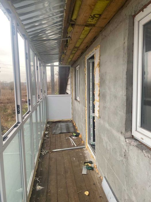 2 поверховий гараж з кімнатою