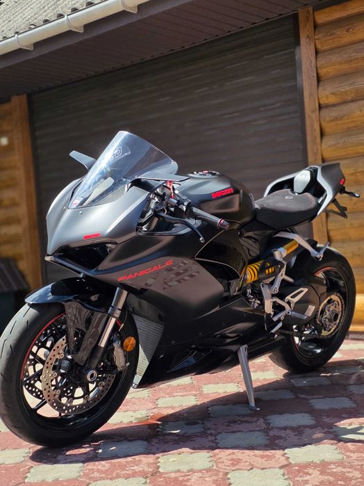 Ducati Panigale v2 2024