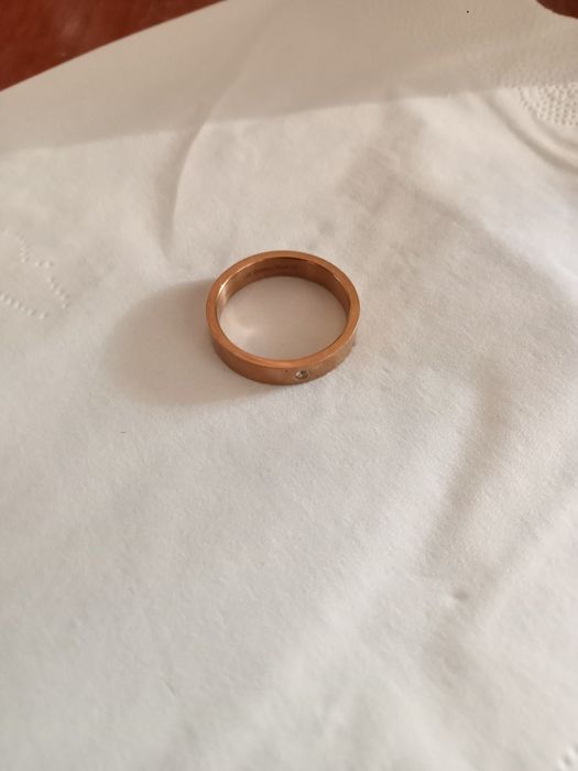 Aliança estreita com zircónia