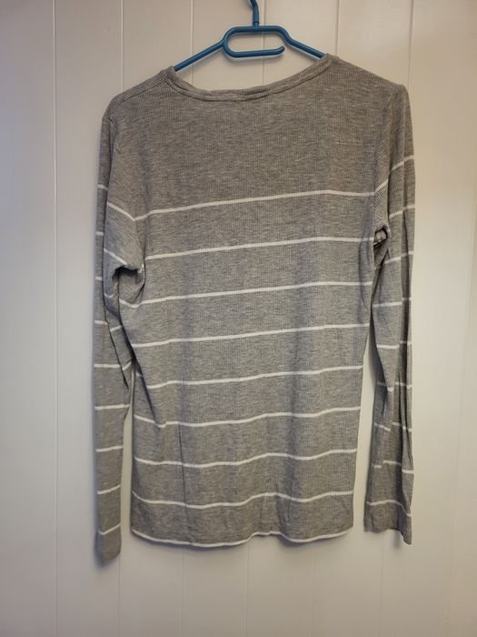 Szara bluzka w paski. XL Tatuum