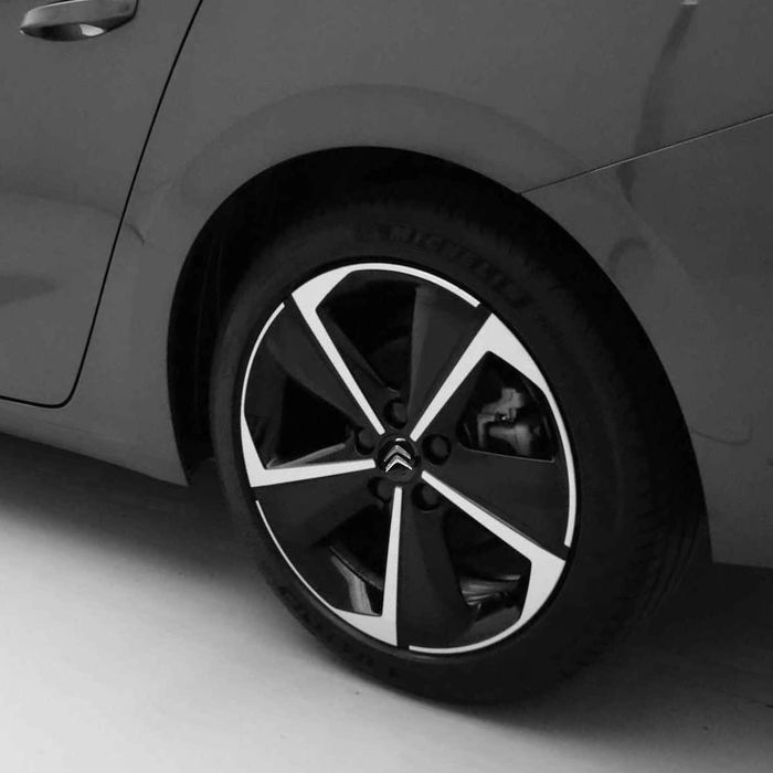 Felgi 17" Citroen C4 C5 Rifter Traveller Jumpy Space Czarny Poler