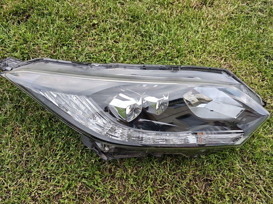 Lampa honda hr-v 15-18 LED prawa