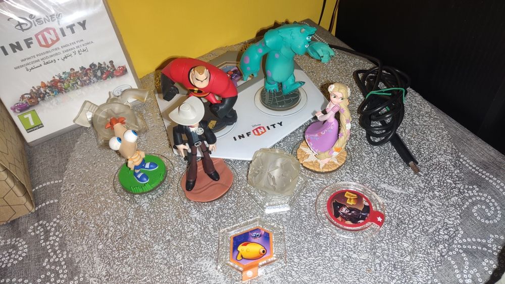 Gra the Walt Disney Infiniti + 10 figurek PlayStation 3 ps3