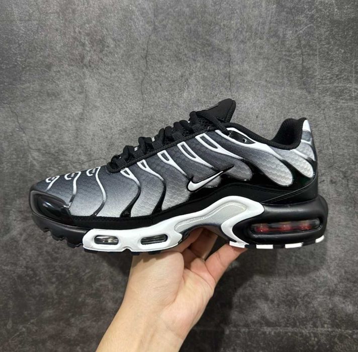 Nike Air Max Plus Szary R.42