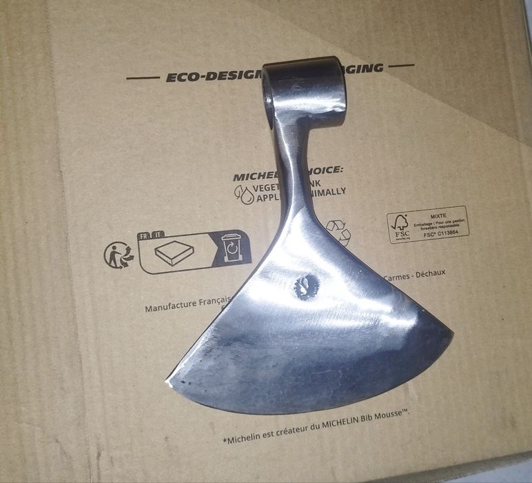 Machada de tirar cortiça