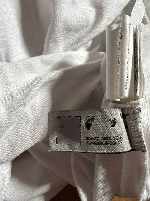 Футболка off-white