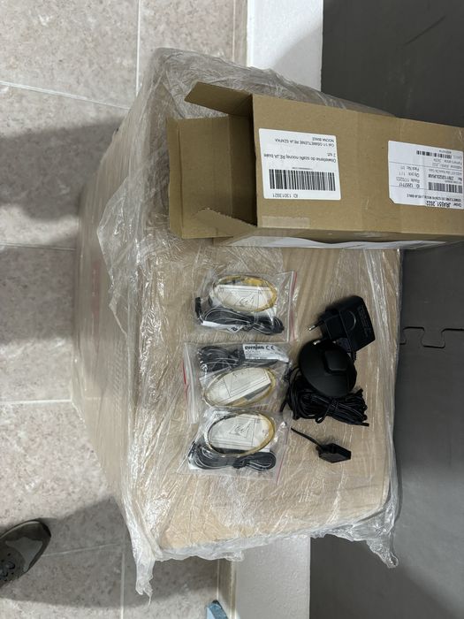 Conjunto 2 mesas de cabeceira  com Led embaladas