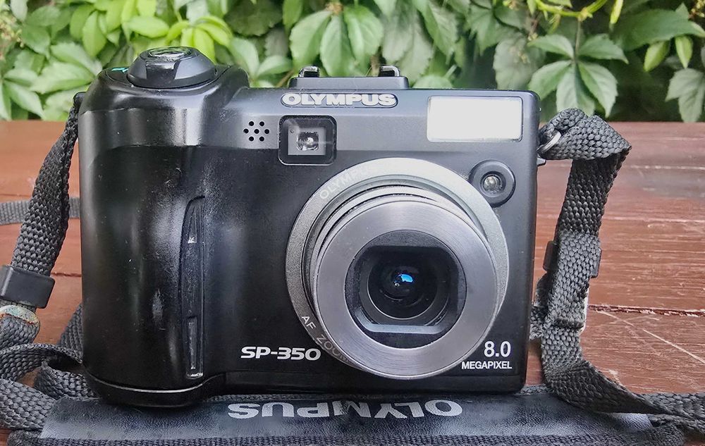 Aparat Olympus SP-350