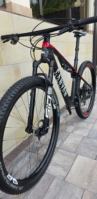 Canyon Lux CF SLX 9.0 DT LTD