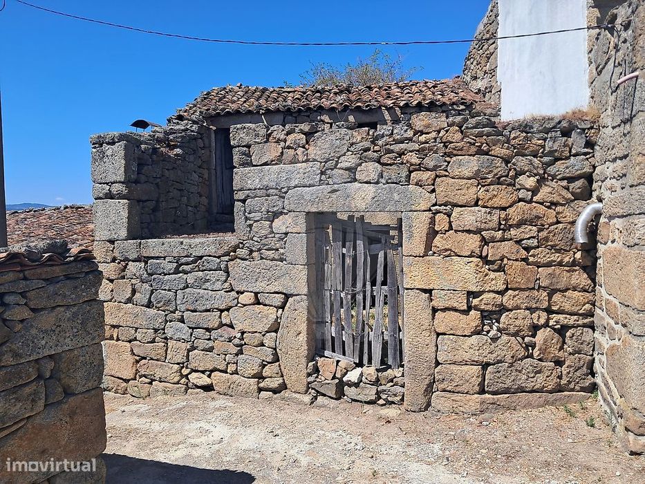 Moradia T0 para venda