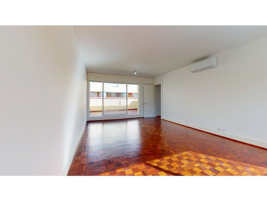 Moradia T4+1 em Belém