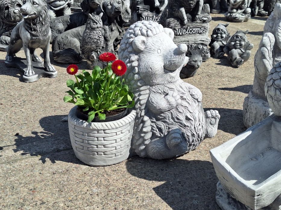 Figury, donice, kolumny betonowe