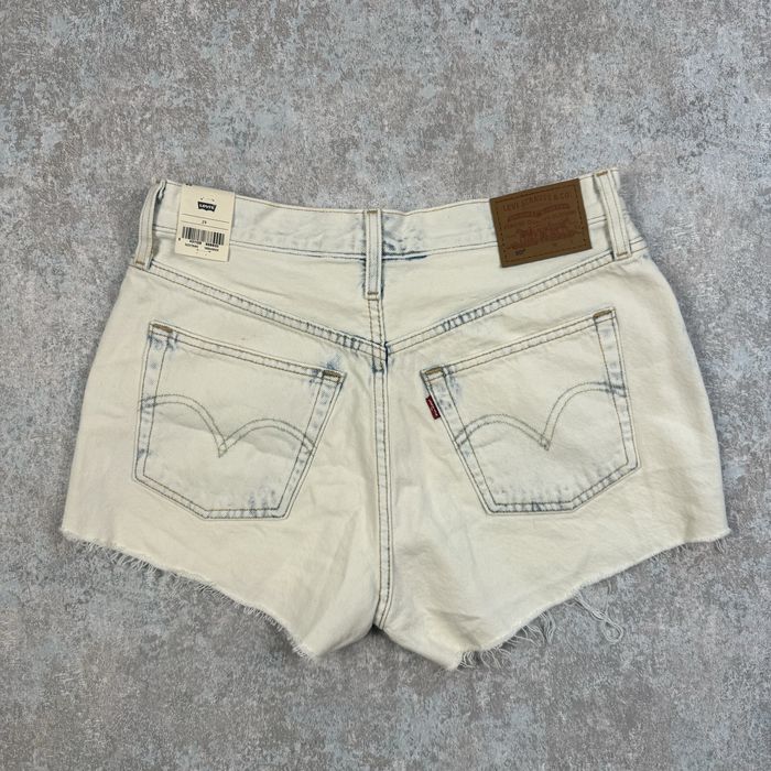 Нові жіночі джинсові шортики Levis W29