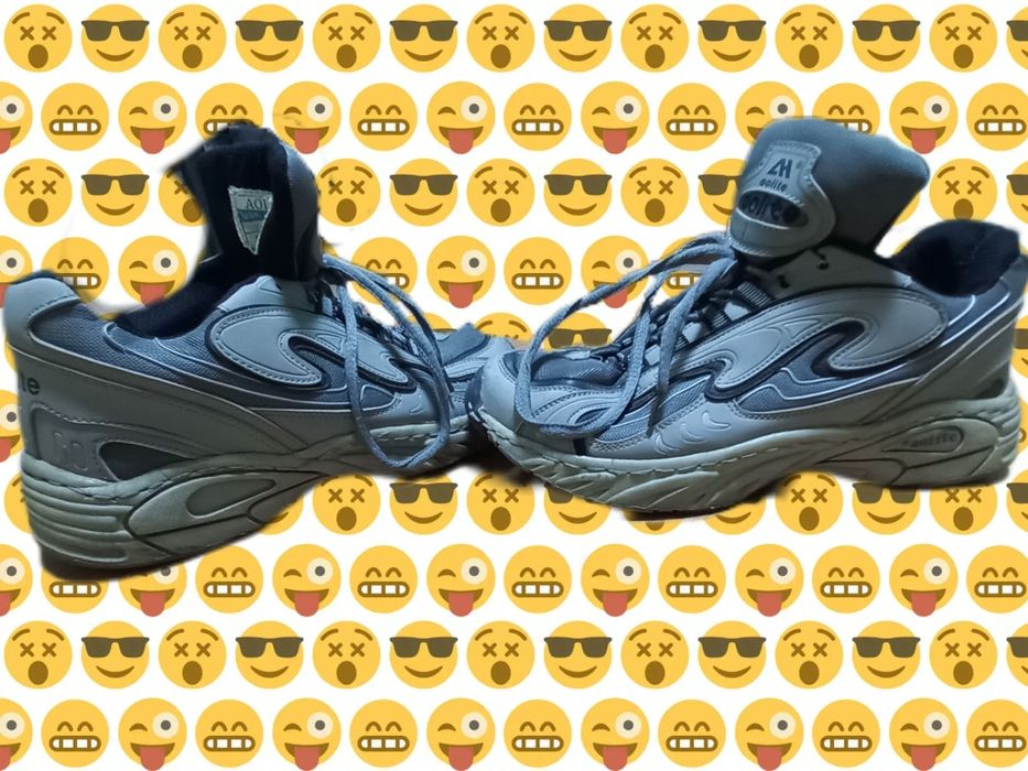 Кросівки б/у розмір 40