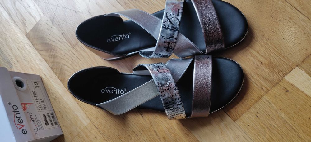 Sandały srebrne nowe 39/40