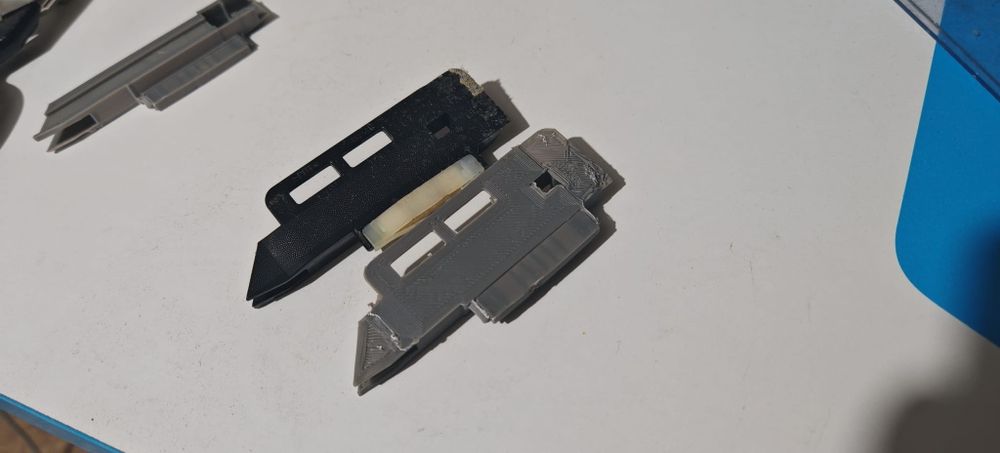 Kit Guias Teto Panorâmico Peugeot 407 SW
