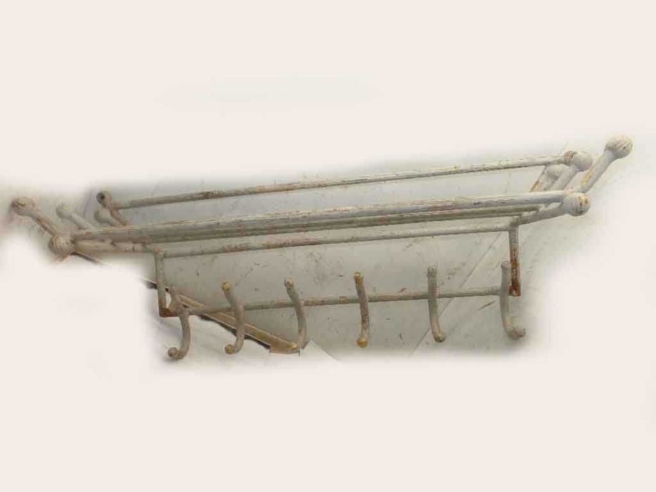 wieszak stalowy do przedpokoju