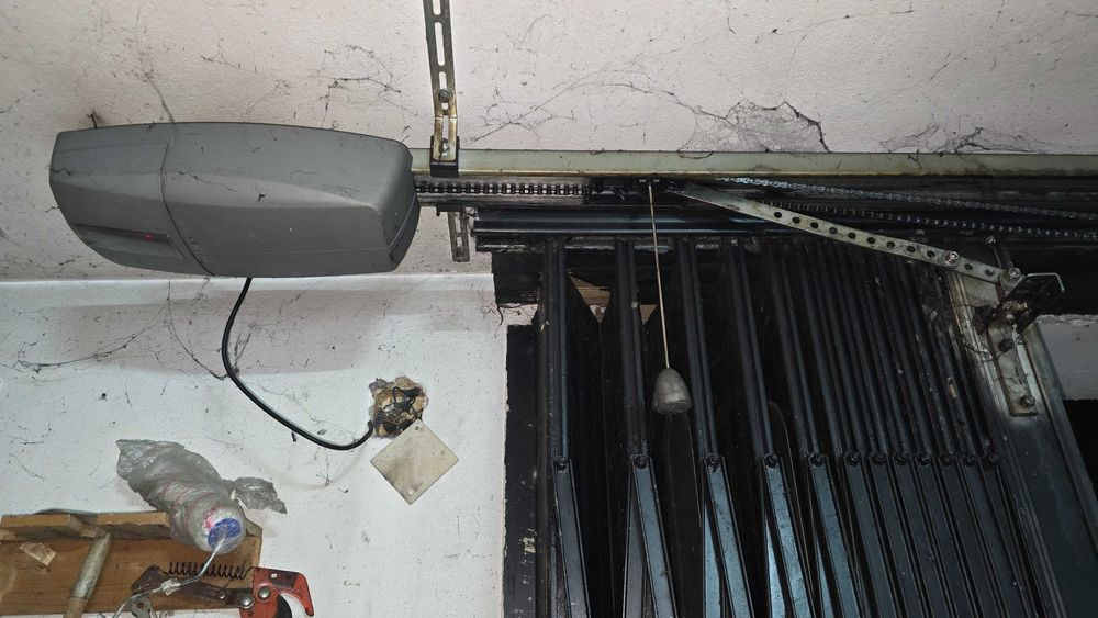 Portão alumínio em fole 4 metros com motor elétrico