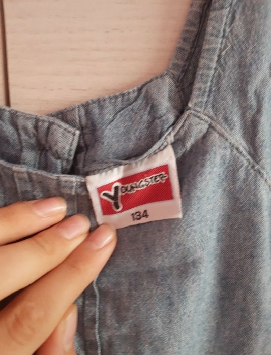 Jasno niebieska sukienka na dziewczynkę