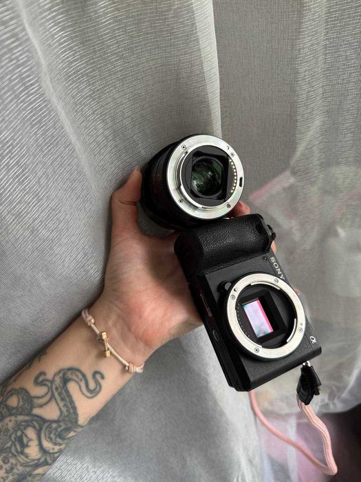 Sony a6500 + Viltrox AF 23mm f/1.4 E mount + 3 зарядних блочка
