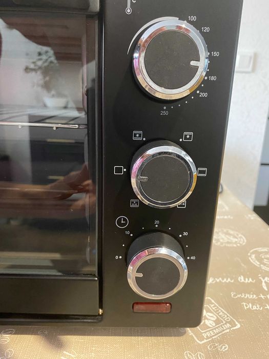 Mini piekarnik Esperanza Napoli 25 l 1600 W – sprawny