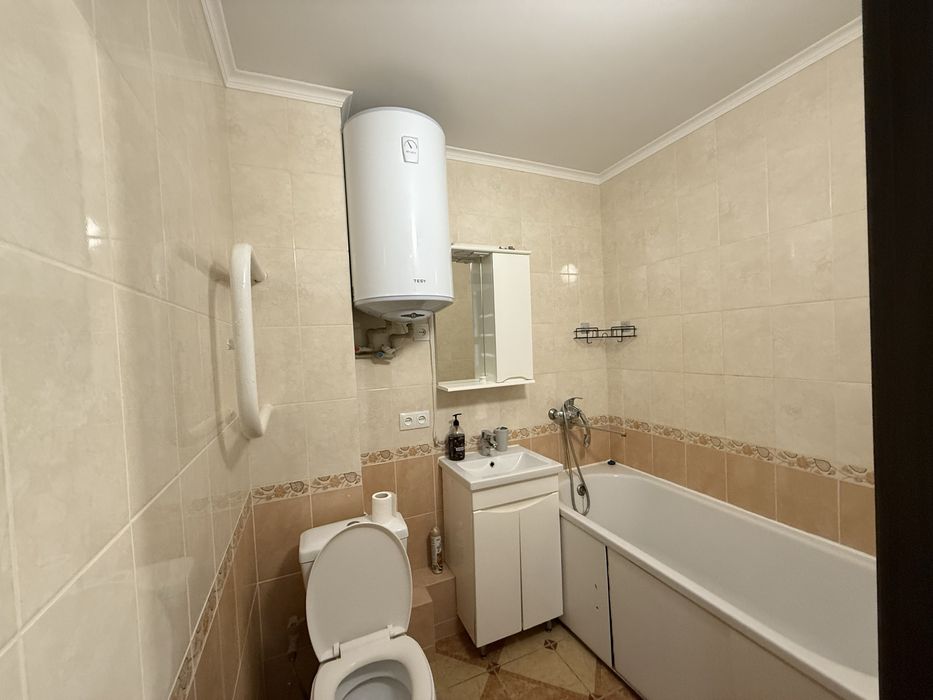 Продажа хорошей 1 ком. 2 КП, район Лески, Сертификт