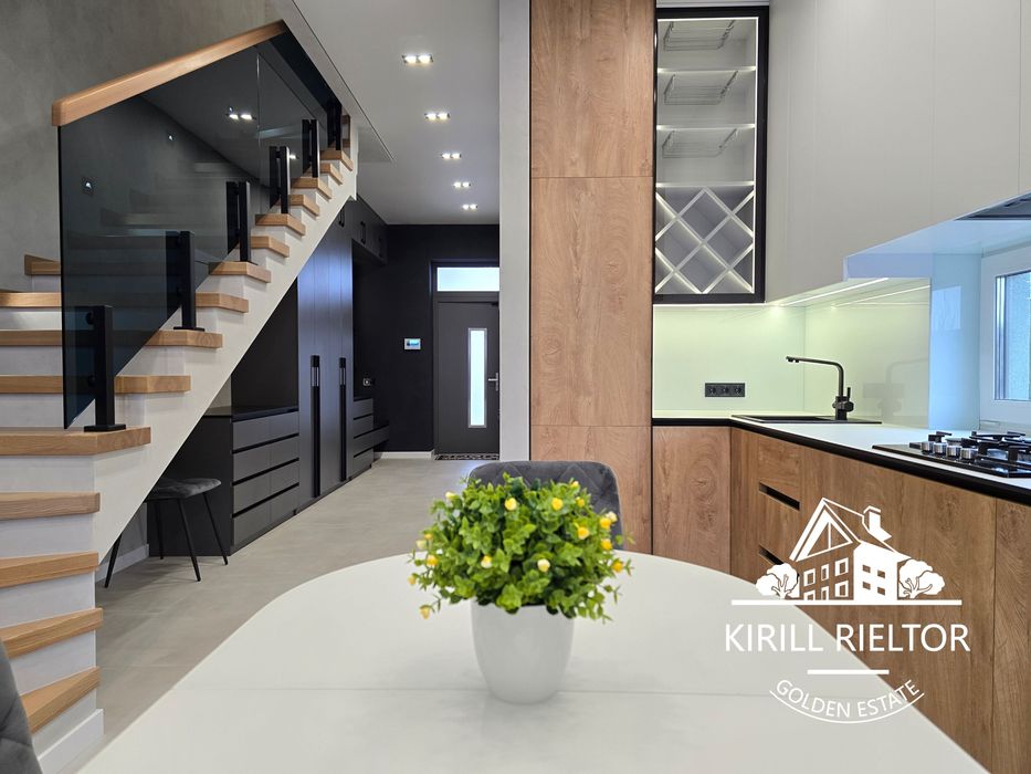 Продается дом-дуплекс «Smart House» в городке «Золотые Ключи»