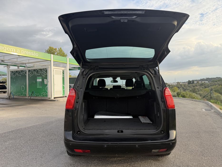 Peugeot 5008 2011 foto 4