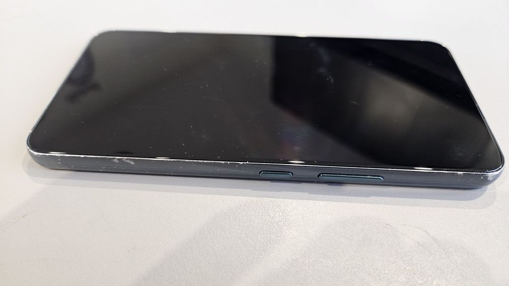 samsung s22 8GB RAM 128GB