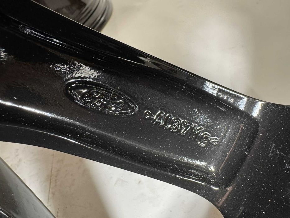 Felgi Aluminiowe Ford 5x108 7J x 17" ET-55 FORD