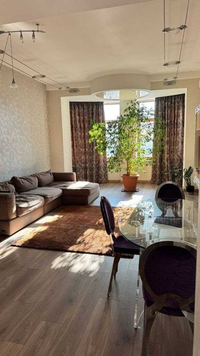 Квартира 107кв.м  у моря  в Отраді з паркінгом