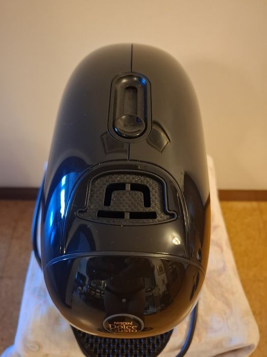 Máquina de café dolce gusto neo