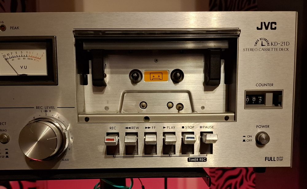 Magnetofon kasetowy JVC