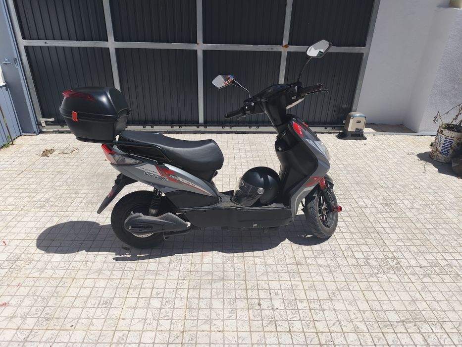 Scooter elétrica goose