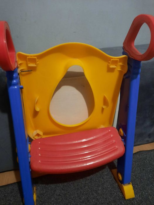 Nakładka na sedes ze schodkami