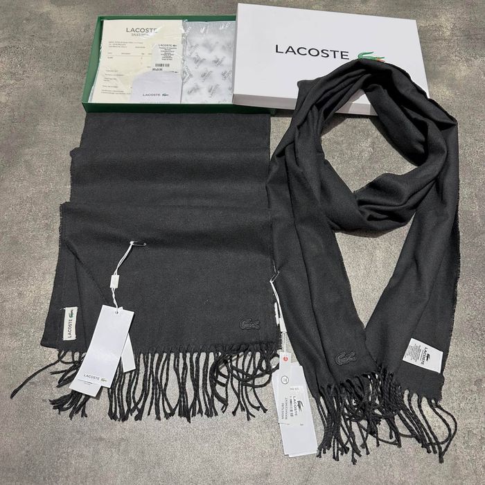 Топові шарфи Lacoste,Burbery