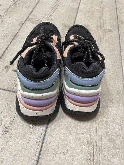 Кроссовки zara 34 р