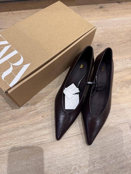 Шкіряні туфлі на підборах kitten від Zara, р.39