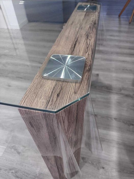 Mesa de vidro com nova