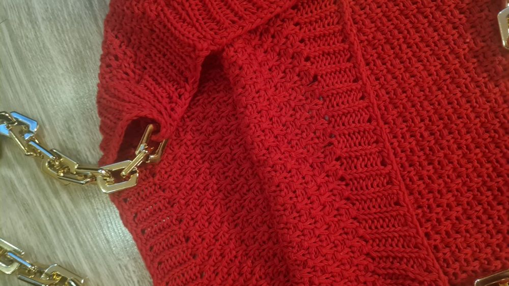 Czerwona torebka Minouu