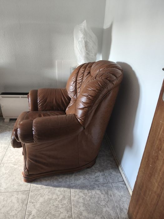 1 sofá e 2 poltronas