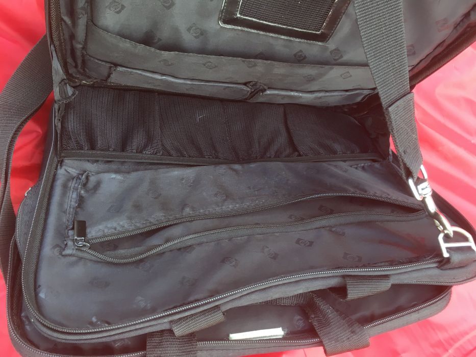 Cумка для ноутбука Hewlett-Packard 15.6 і менше.