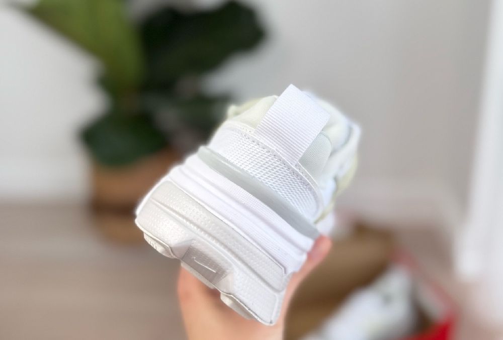 Топові кросівки Nike V2K run Оригінал ( 36.5, 37.5, 38, 39, 40 рр. )