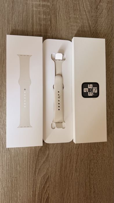Apple Watch SE (Gen 2) 40mm Starlight S/M
