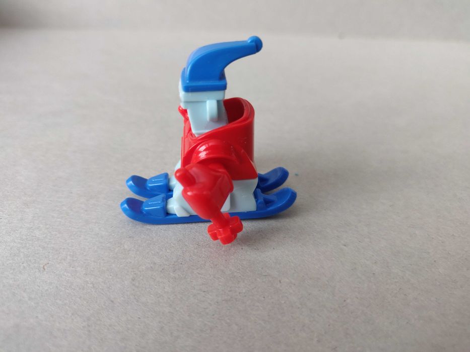 Kinder Surprise Robot Skier VU269, фигурка робота- лыжника.