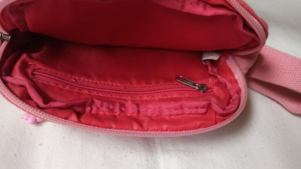Bolsa Rosa com abelha