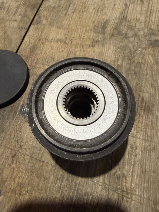 Обгінна муфта генпратора VW T4