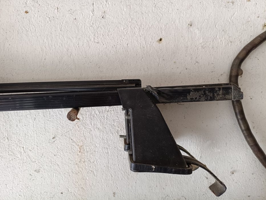 Део Ланос багажник на дах