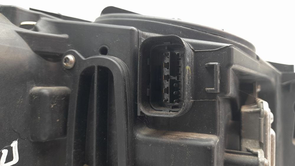 Ótica / farol esquerda BMW X5 (F15, F85)