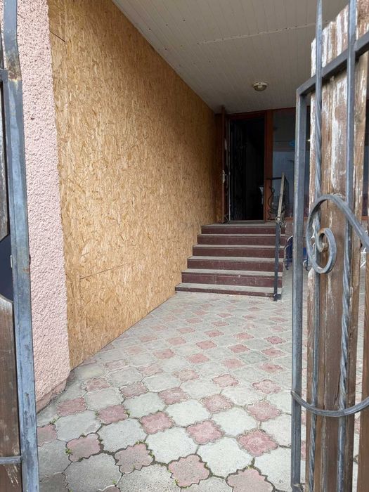 Продаж фасадного приміщення, Сам центр, у м. Стебник!